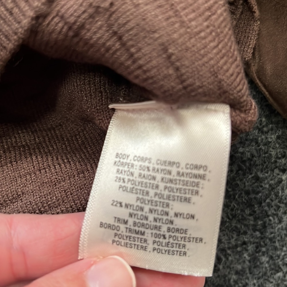 Anthropology Sz XS satin like puff sleeve sweater very soft EUC - Picture 6 of 9